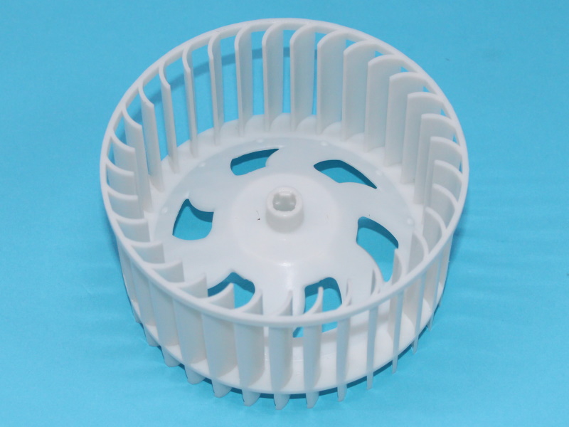 PALE DE VENTILATEUR DROITE